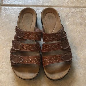 Clarks Collection Soft Cushion Sandals